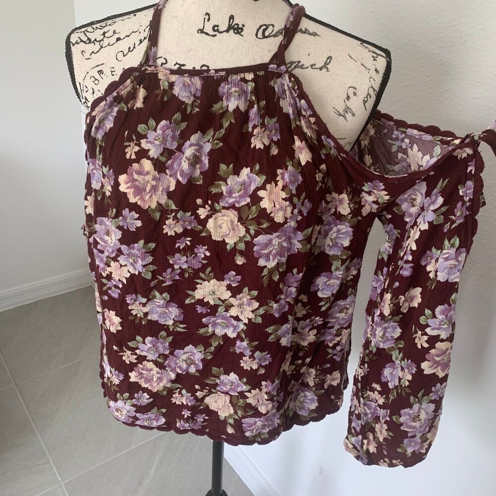 Off The Shoulder Spring Floral American Eagle Top XS
